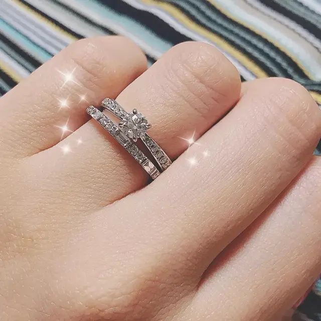 結婚指輪の重ねづけを楽しみたい！順番・コーデ例・マナーまで徹底解説