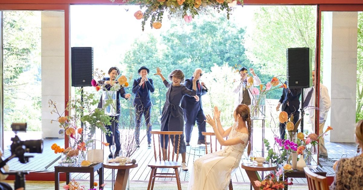 結婚式の余興アイデア15選！ゲストへの依頼マナーから「頼まない」最新 