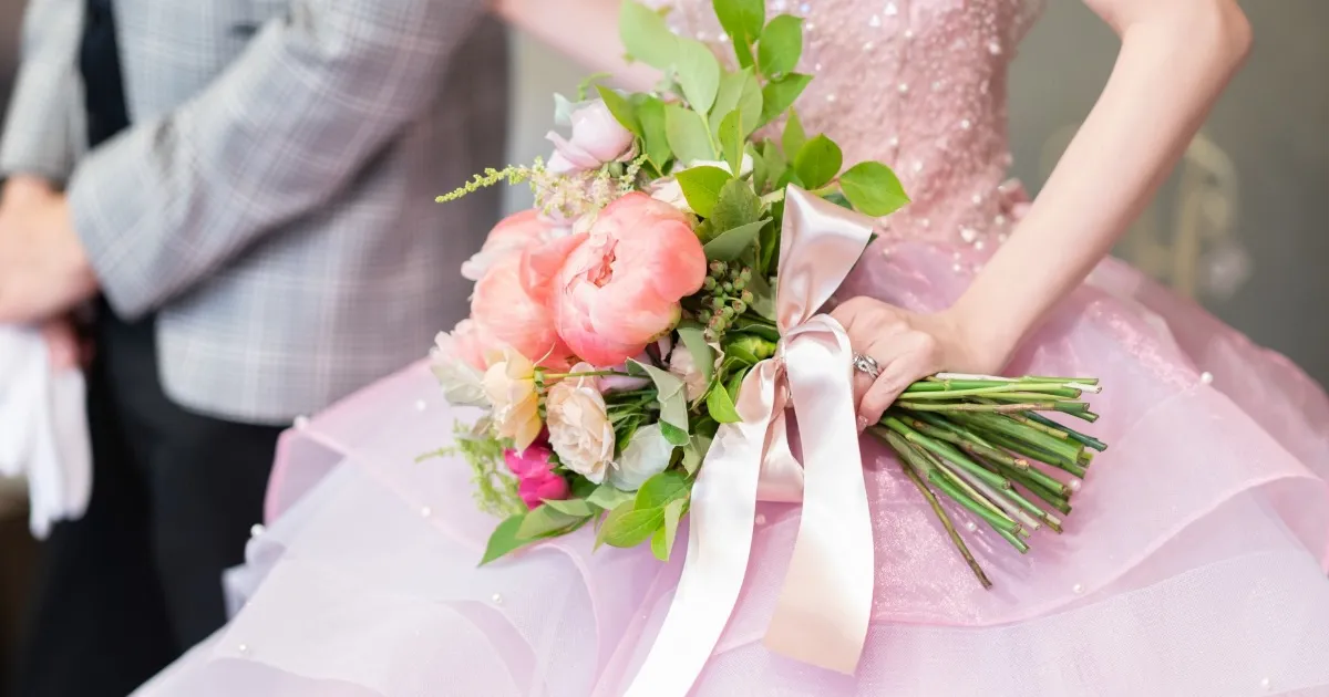 今ドキ結婚事情 両家の親が合わず険悪 親ナシ挙式で ゲストがどう思うか と落ち込む花嫁に励ましの声続々 みんなのウェディングニュース 今ドキ結婚事情 両家の親が合わず険悪 親ナシ挙式で ゲストがどう思うか と落ち込む花嫁に励ましの声続々 みんなのウェディングニュース