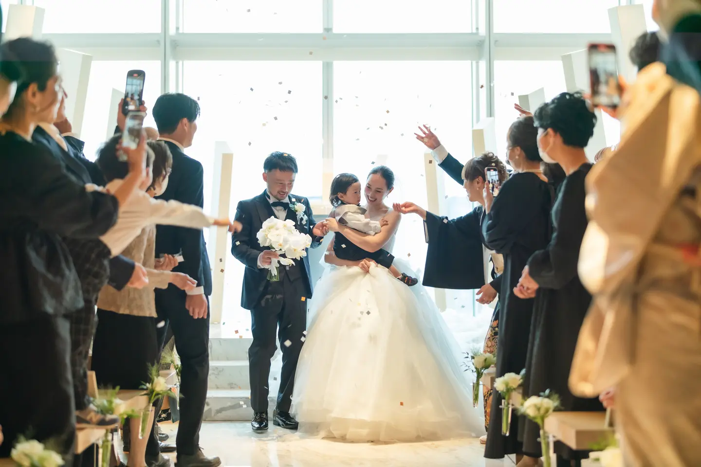 結婚式の口コミ・費用明細を投稿して未来のカップルを応援しよう