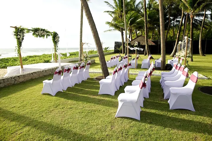 夏の結婚式 披露宴にぴったりなbgm 定番はやっぱりサザン みんなのウェディングニュース