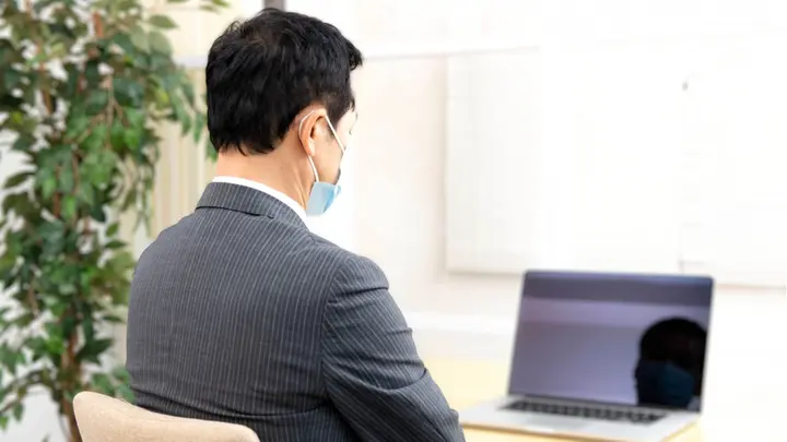 ヤバッ 結婚報告を上司にする前に同僚から耳に入っちゃった この 失礼 を挽回する方法を教えて みんなのウェディングニュース