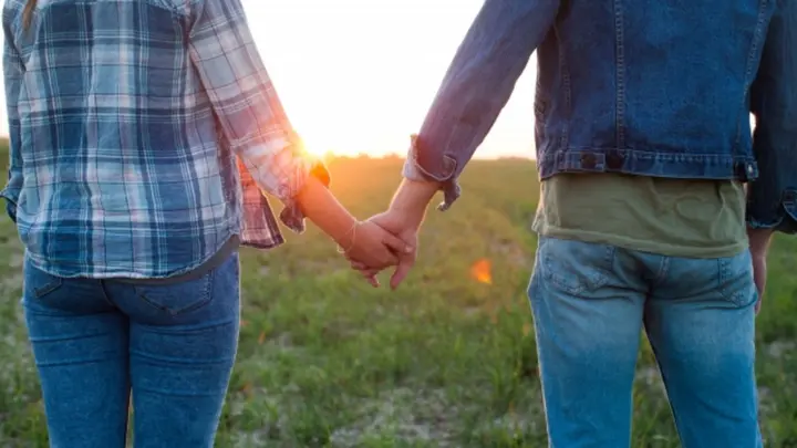 みんなはどう思う お見合いで結婚が決定 一年経ってもキスも体の関係もなし このまま結婚ってアリ みんなのウェディングニュース