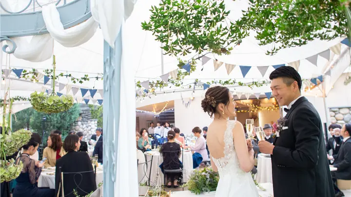 ウェディング/ホームパーティー用トレー 緑に囲まれた都会の邸宅＊ゲストを身近に感じるホームパーティー