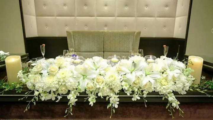 ウェルカムスペースは彩り多く＊会場内はエレガントにまとめた会場装飾