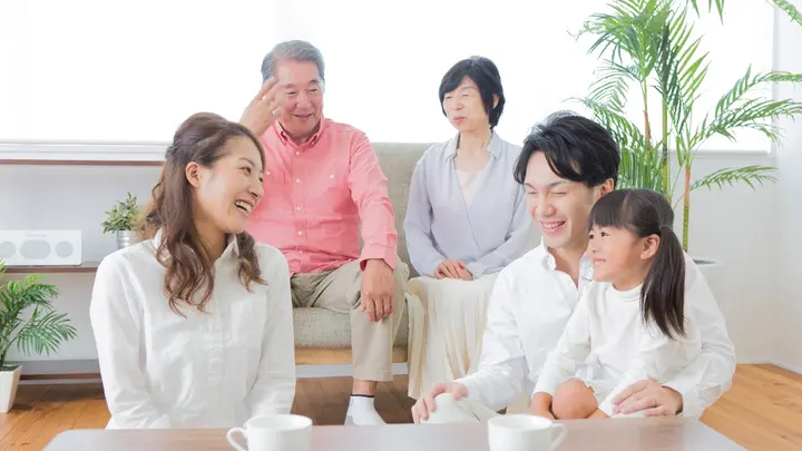 出産で義父母との関係はよくなる 悪くなる 義実家との付き合い 距離が縮まったきっかけ は みんなのウェディングニュース