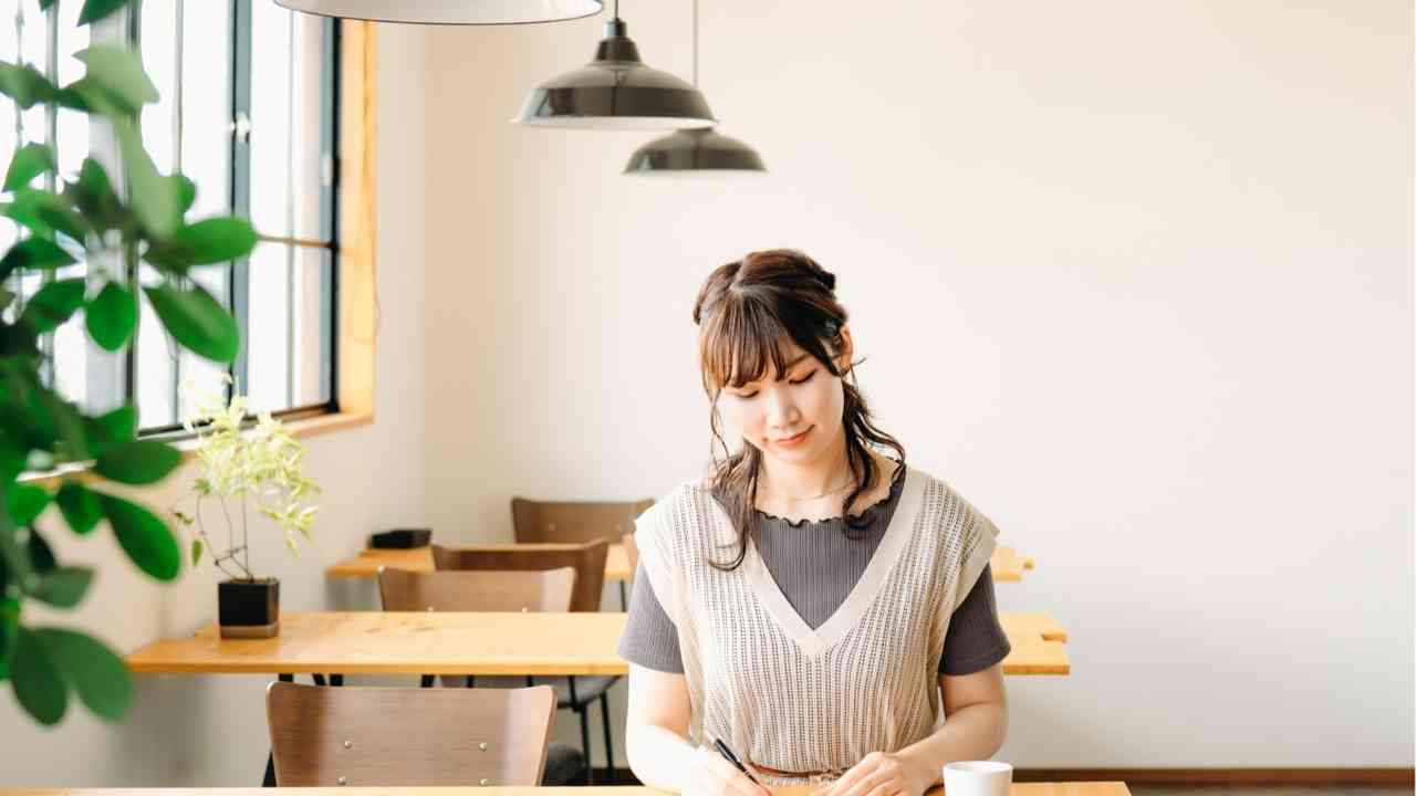 結婚式招待状の返信ハガキにイラストを描くのは失礼?