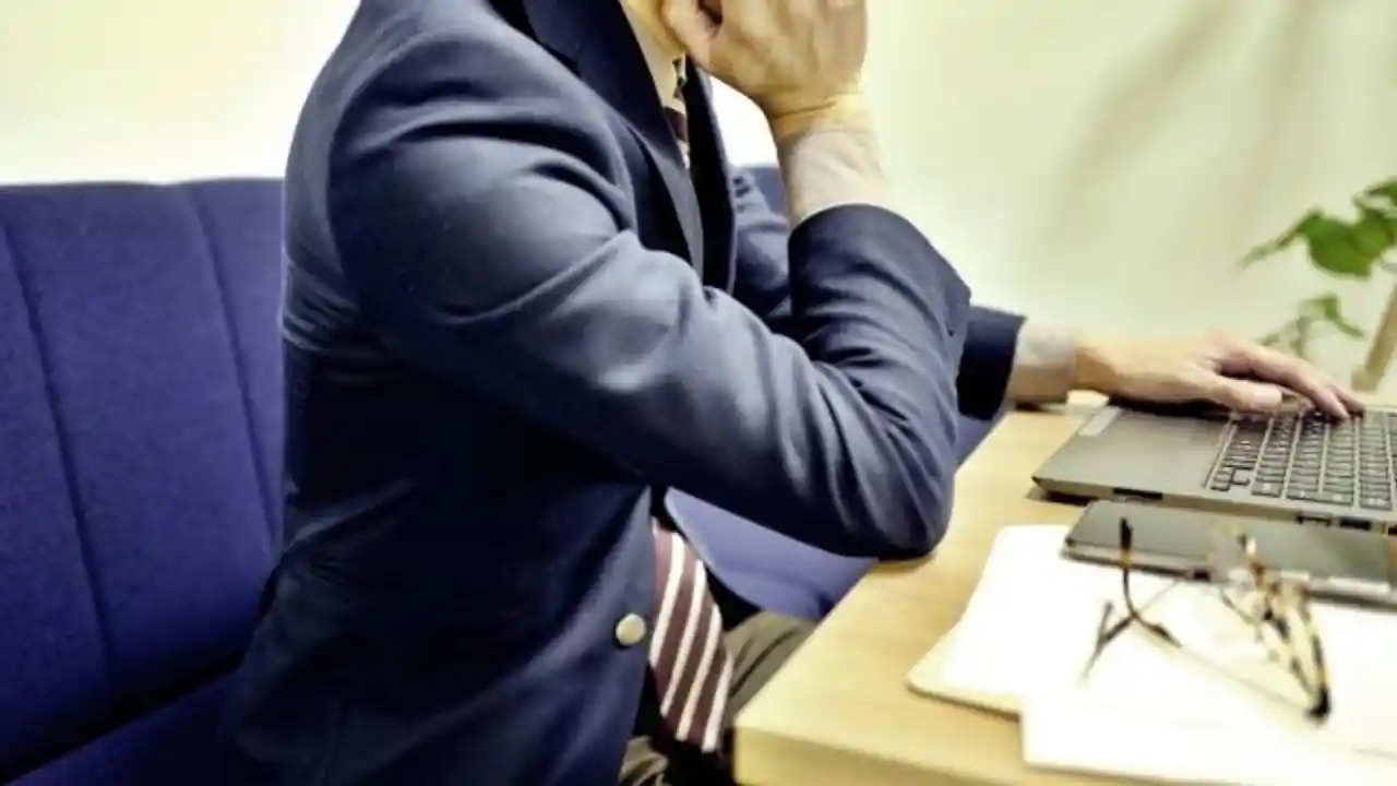 仕事が忙しい彼氏 との理想的な付き合い方 連絡頻度や結婚を考える時とは みんなのウェディングニュース