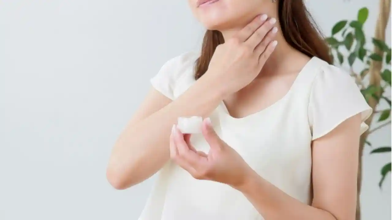 首のシワ１つで5歳老けて見える 無頓着すぎる首 デコルテのngケアとは みんなのウェディングニュース