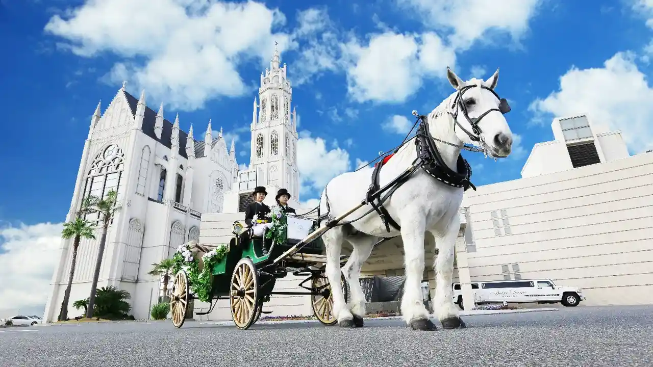 感動的な大聖堂 海とガーデンの絶好ロケーションのノートルダムマリノア 開放的な空間とコロナ対応プランで変わらず喜びあふれる結婚式を みんなのウェディングニュース 感動的な大聖堂 海とガーデンの絶好ロケーションのノートルダムマリノア 開放的な空間とコロナ対応プランで変わらず喜びあふれる結婚式を みんなのウェディングニュース