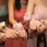 結婚式に毎回同じドレスで参列してない！？絶対おすすめなレンタルドレスという選択！