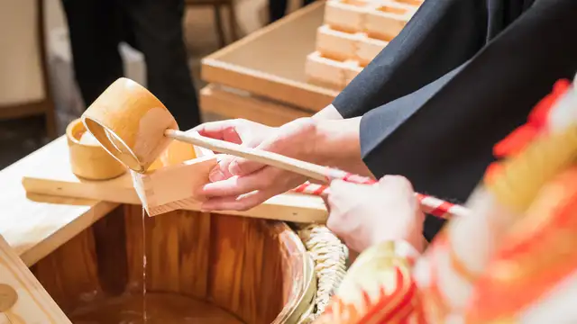 振る舞い酒