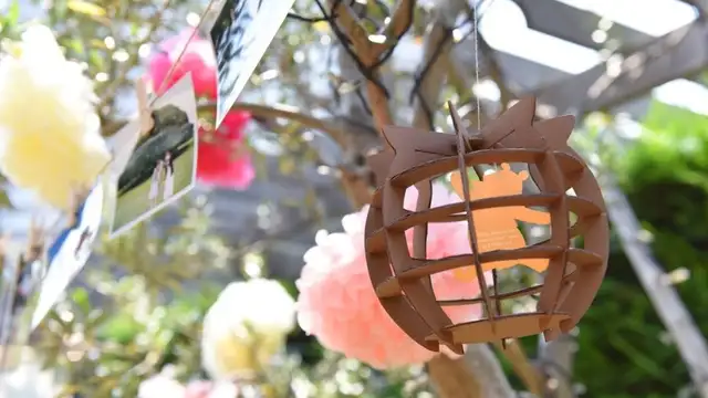 蜂蜜の壺やプーさんのシルエットも