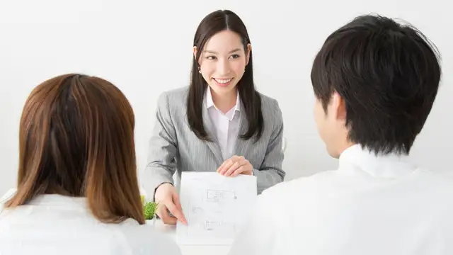 式場に連絡し、キャンセル料について振込方法等を確認しよう