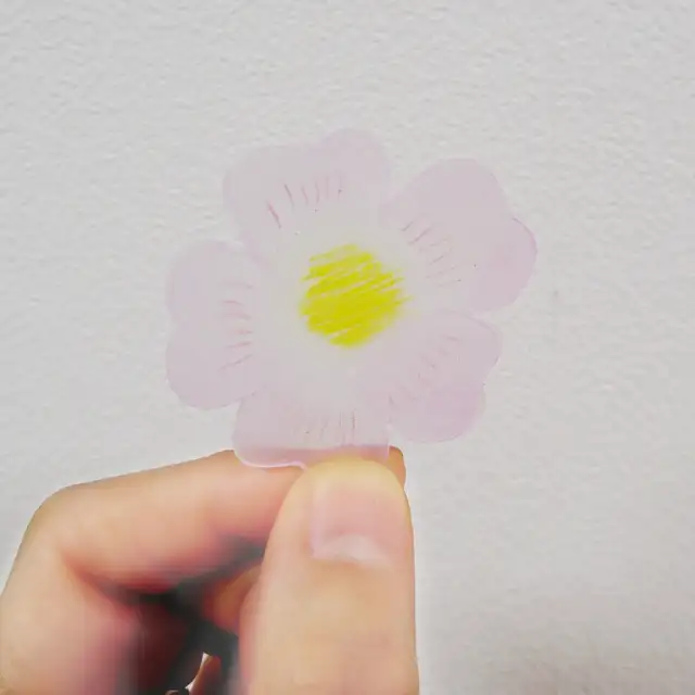 お花のパーツを作る