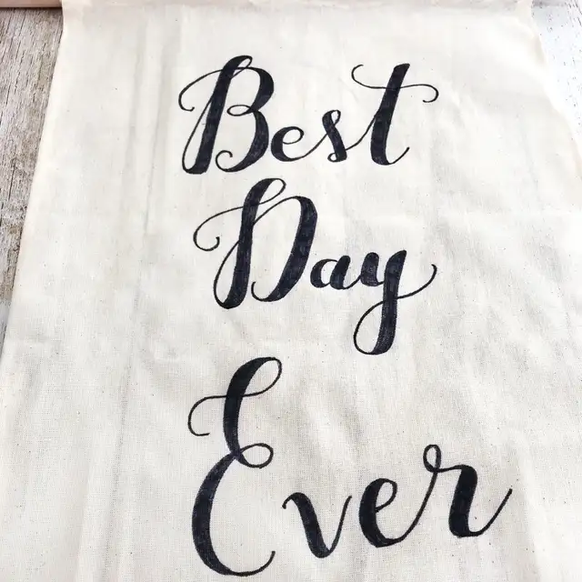 プチプラdiy ナチュラルウェディングに似合うフラッグを手作り みんなのウェディングニュース